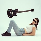 colleengreen-2021-promo-01-jasonmacdonald-5504x5504-300.jpg