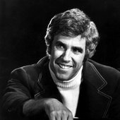 Burt_Bacharach_1972.jpg