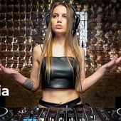 Xenia 🇺🇦