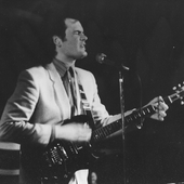 Kevin Hewick performing live in the early '80s