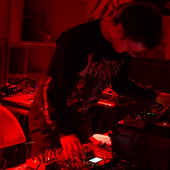 Screenshot 2025-12-10 at 11-43-28 584823777_17986679114865446_3610984656384751373_n.webp (WEBP Image 1440 × 1440 pixels) – Scaled (65%).png