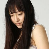河野悠里