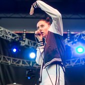 bishop-briggs-cosores-03.jpg