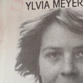sylvia meyer,fuera de lugar