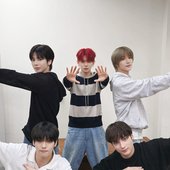 Tomorrow x Together ( 투모로우바이투게더 )_