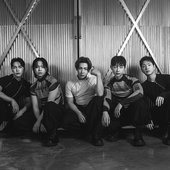 Be:Max "Down Down" Concept Photo