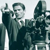 pier-paolo-pasolini-sul-set-del-film-Il-vangelo-secondo-matteo.jpg