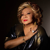 Alcione - Foto de Marcos Hermes.png