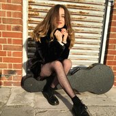 Jerry Williams - female UK singer/songwriter