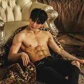 former-the-boyz-member-hur-hyun-jun-signs-contract-with-park-bo-gum-s-label.jpeg
