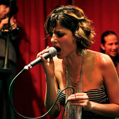  Sol Escobar
