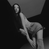 b&w