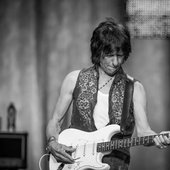 Jeff Beck_.JPG