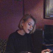 emily bewley.jpg