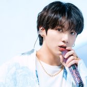 Jung Kook (정국)