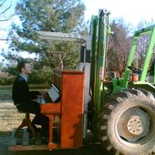 this is how we move piano's  in Italy