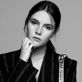 Camille Schneyder