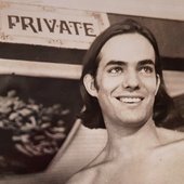 Ronnie Von.jpg