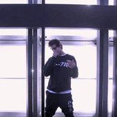 iH7efDQN0RM.jpg
