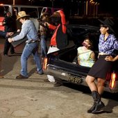 OH NO! A Mexican drug deal gone wrong!