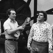 serenata-g-política-cusica-plus.jpg