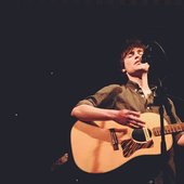 max jury, playing guitar