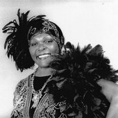 Denise Perrier as Bessie Smith