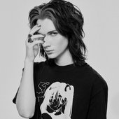b&w