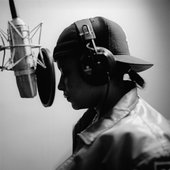 Yo Yo in the studio