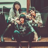 TheCoathangers-StarlineSocialClub-Oakland-03-11-17-ErikaReinsel-12_1042_696.jpg