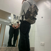‎