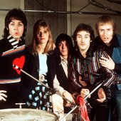 mccartney-wings-one-hand-clapping.jpg