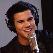 Taylor Lautner