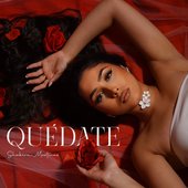 Quédate