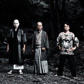 人間椅子 2025