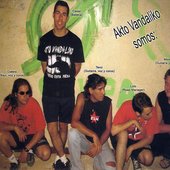 Akto_Vandaliko-De_Tal_Palo_Tal_Paliza-Interior_Trasera.jpg