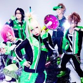 2010_group_promo1