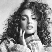 Tori B&W