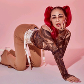 PHOTOSHOOT