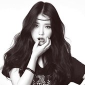 아이유 (IU)