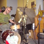 playing drumsss.....