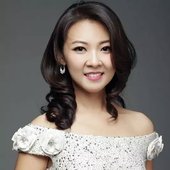 陈佳
