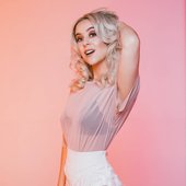 Habit - Single by Megan and Liz photoshoot