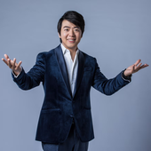 lang-lang-at-hollywood-bowl-publicity.png
