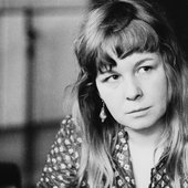 A picture of the beautiful Sandy Denny