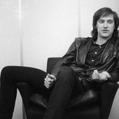 dave-davies-920x584.jpg