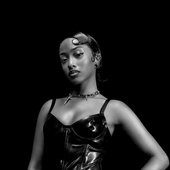 j’dois avouer que j’étais assez stressé quand on m’a dit qu’il y avait PEUUUUT ÊTRE moyen que je me retrouve à shoot @shayizi la semaine dernière. et au final c’est réel ça l’était grave pcq FRERE SHAYYY deva.jpg