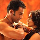 Rani Mukherjee & Prithviraj Sukumaran in \"Aga Bai\"