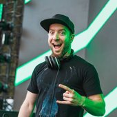 excision-grinning-bass-canyon-2018-rukes.jpg