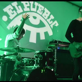 La banda en el primer concierto, en El Pueblo [Ourense]